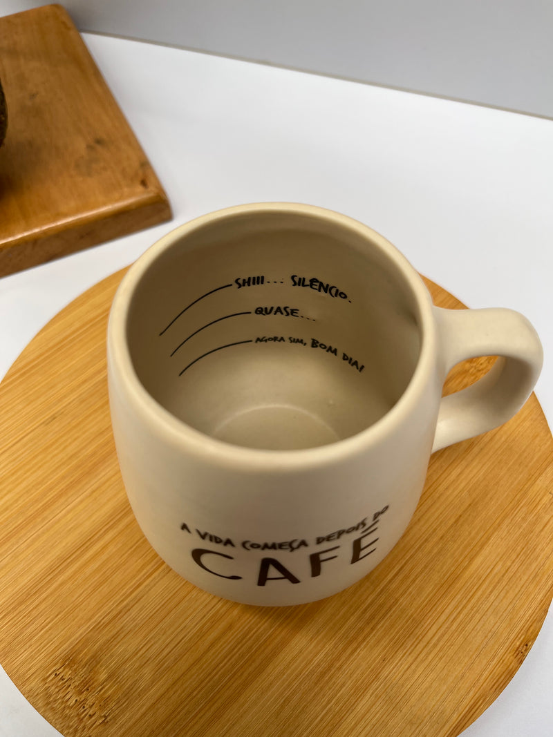 Caneca bolotinha – a vida só começa depois
