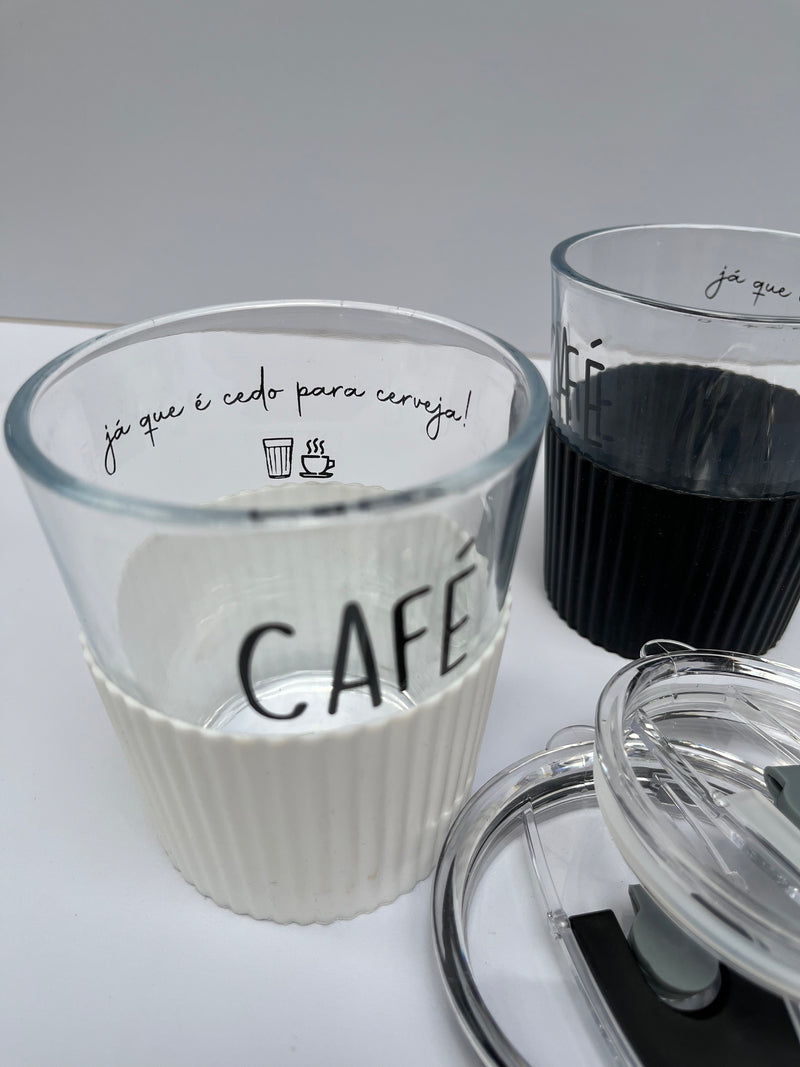 Copo “pra viagem” vidro – café, já que é cedo para cerveja